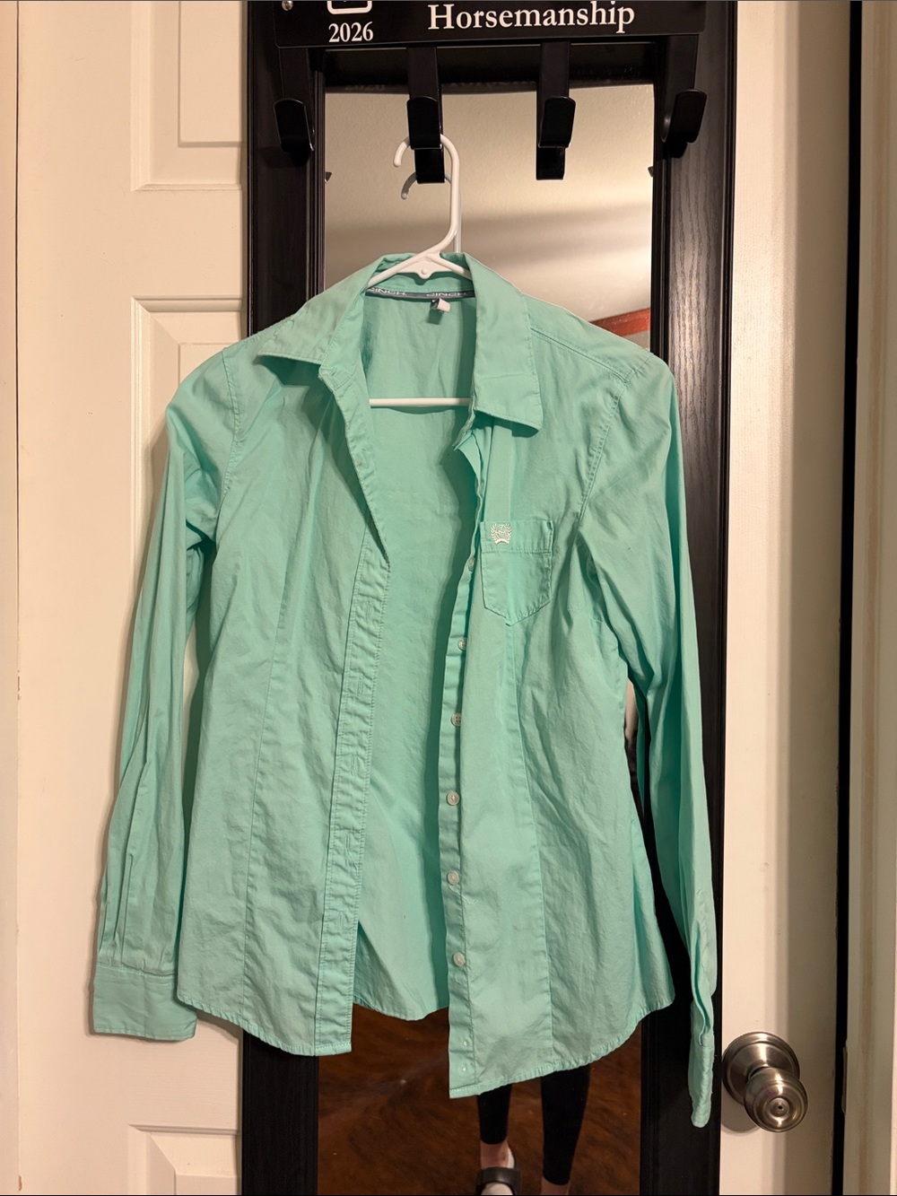 Women's Cinch Button Up Shirt
